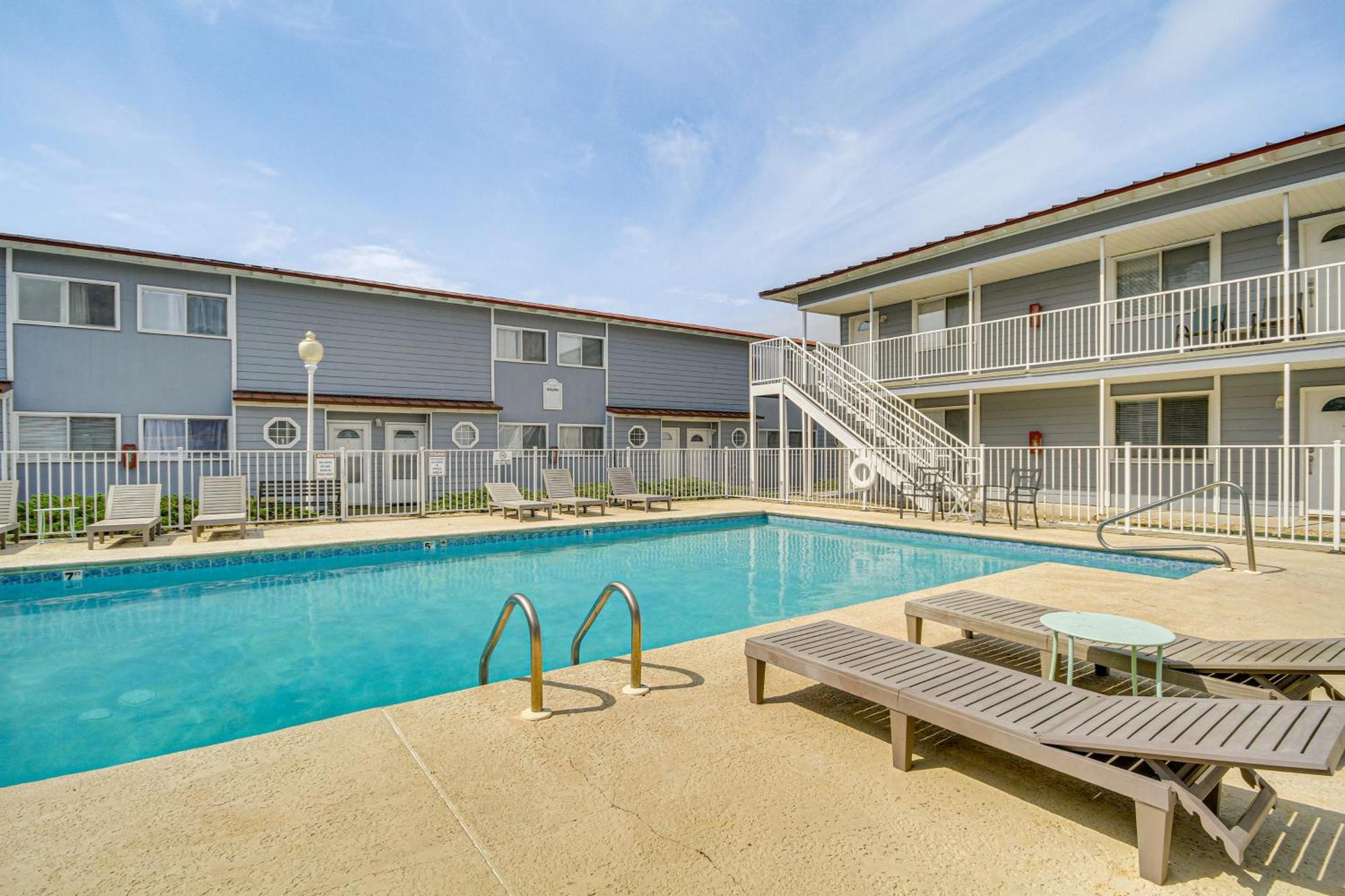 Airy Biloxi Condo With Patio Walk To Beach! Exterior foto